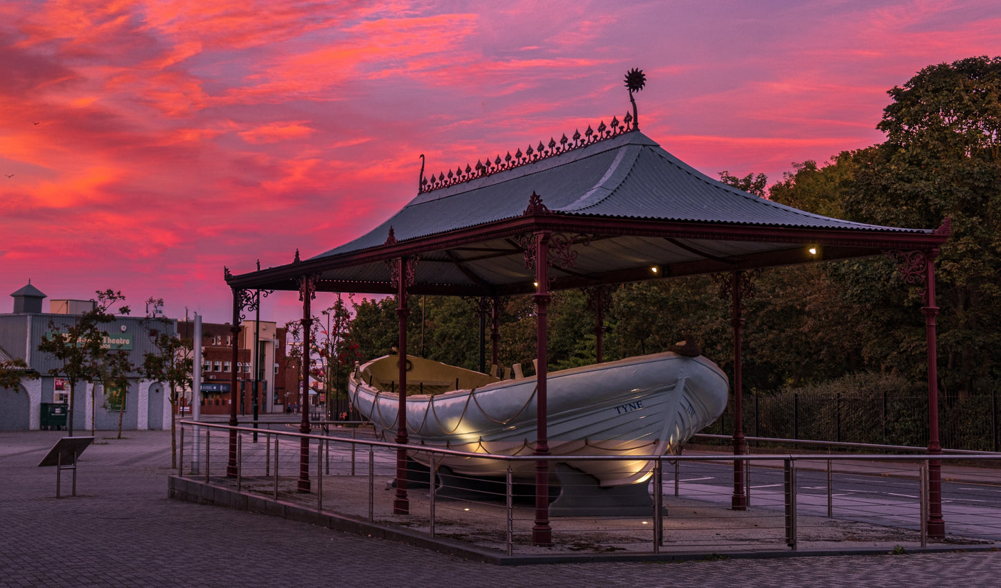 Sunset at the Tyne Lifeboat