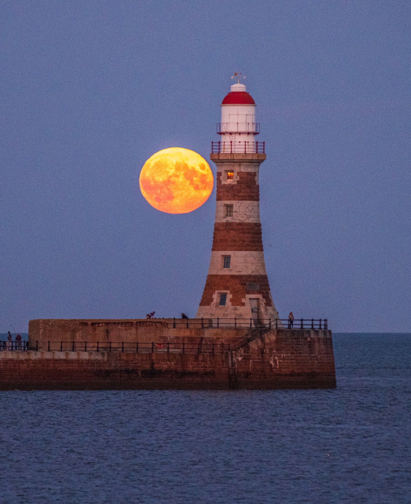 Moon rise at the Pier